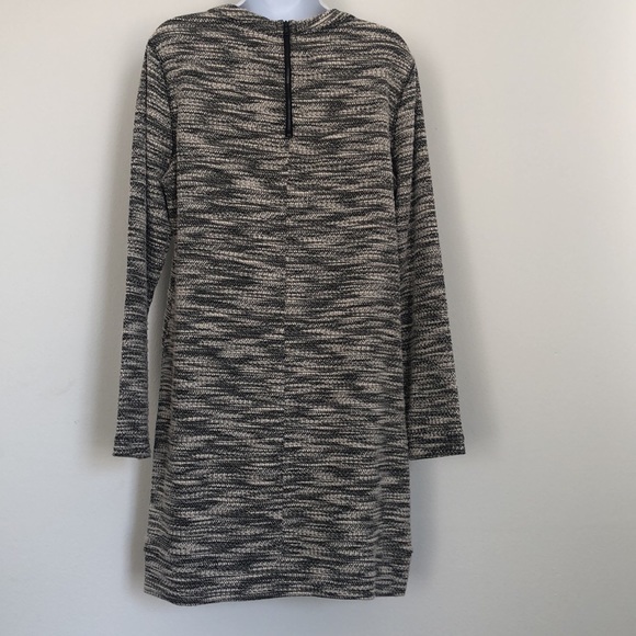 Loft Dress - Picture 2 of 6